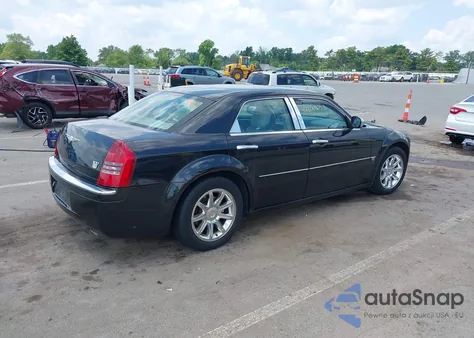2006 Chrysler 300 из США, поврежденный, VIN 2C3KA63H56H435373